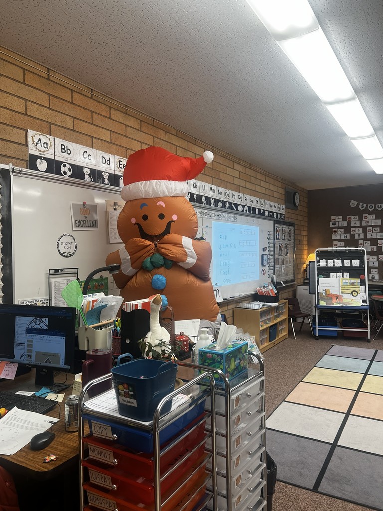 gingerbread man visits kindergarten