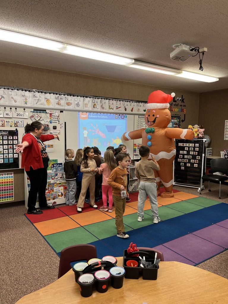 gingerbread man visits kindergarten