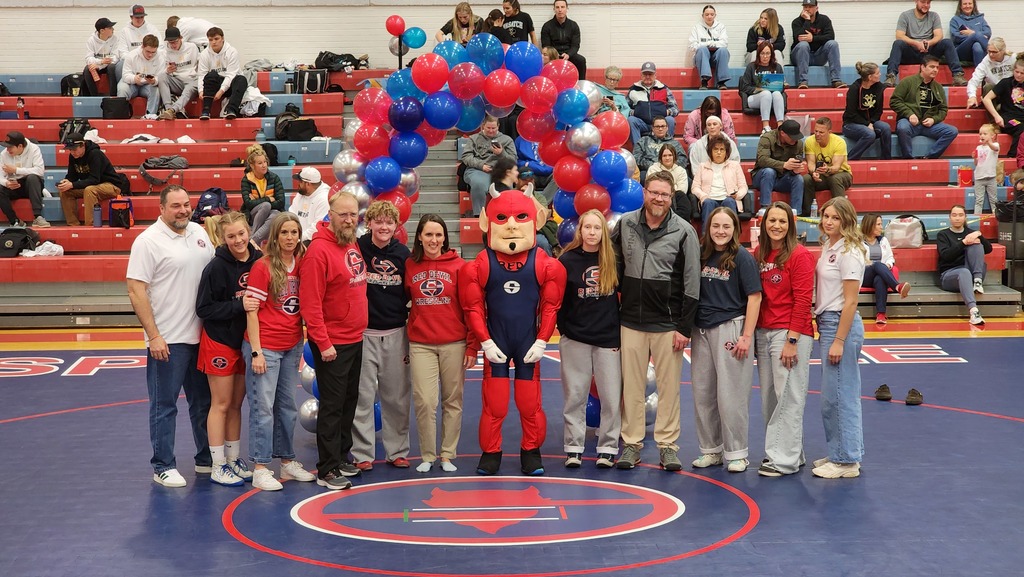 Senior Girls wrestling