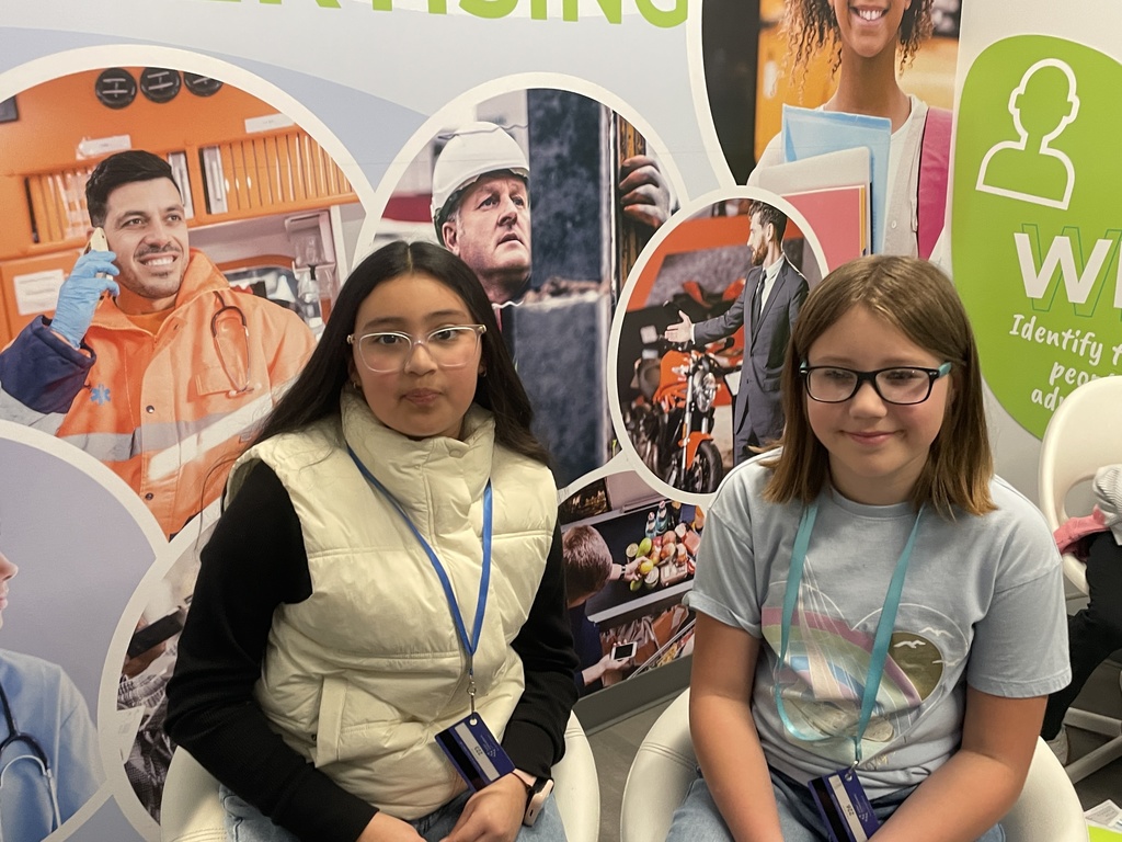 students running a business