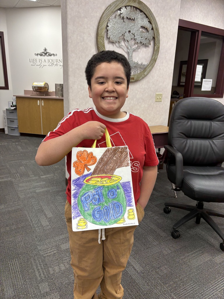Student that won coloring contest