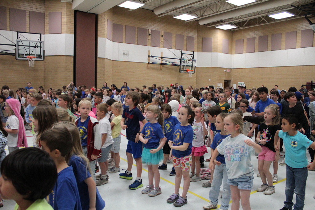 Students dancing to "Wavin Flag"