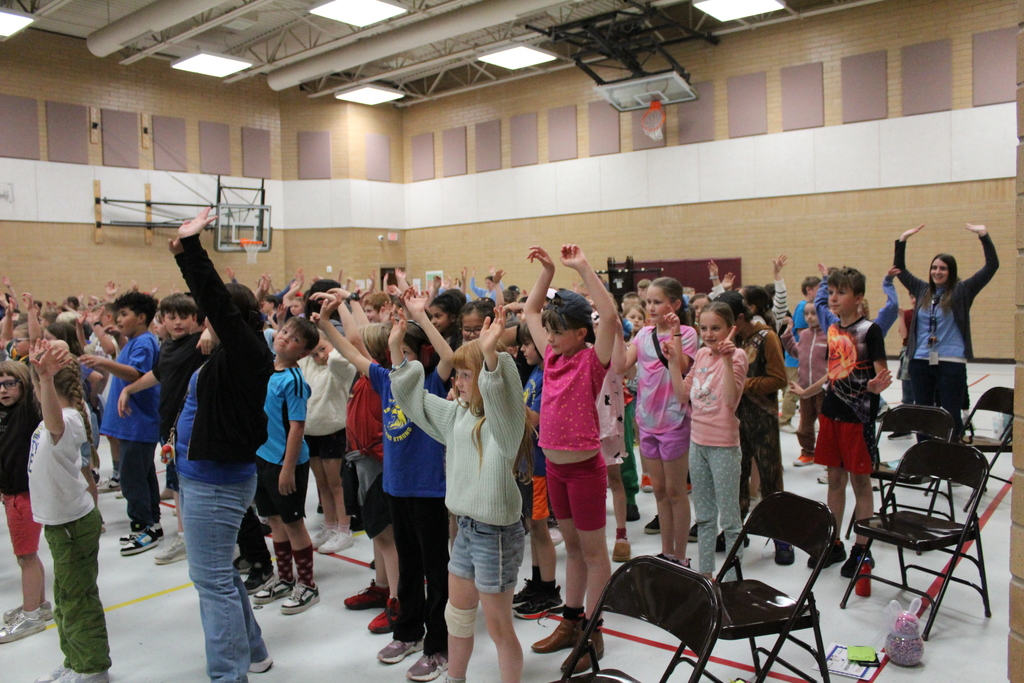 Students dancing to "Wavin Flag"