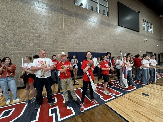 Students wearing spirit shirts