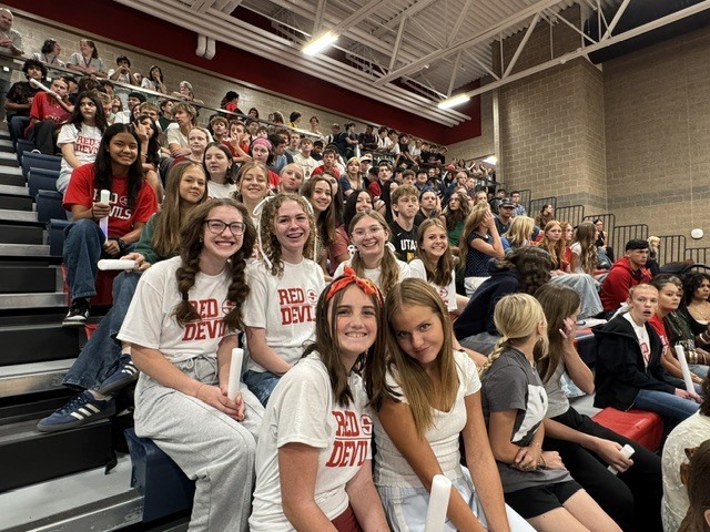 Students wearing spirit shirts