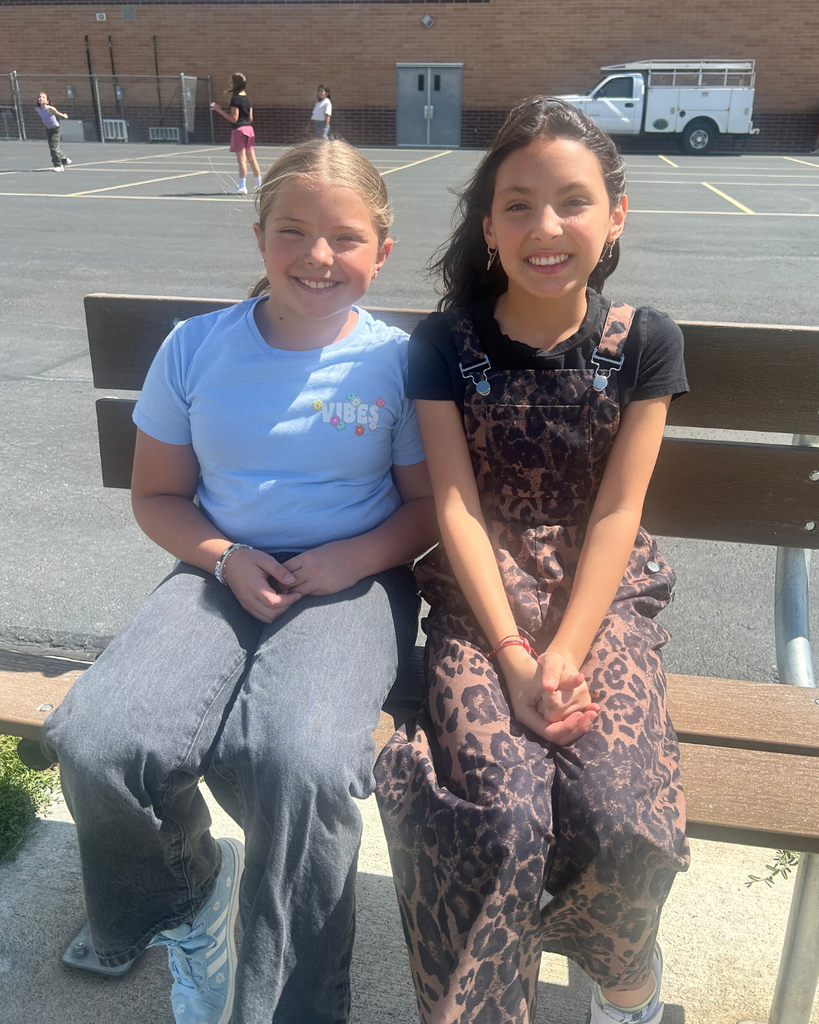 students smiling together 