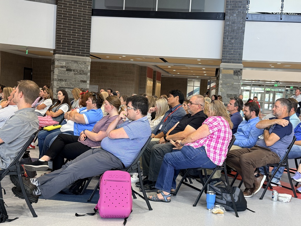 CTE Teachers with Matt Evans of Nebo CTE Teachers had the opportunity to spend time with Matt Evans of Treeline Transformations. Matt consults with companies worldwide and took the time to meet with our Nebo CTE Teachers to share ideas about Communities of Practice.