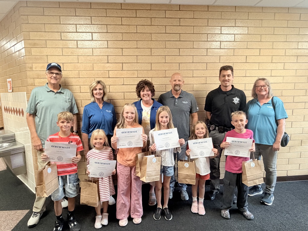 September Kindness Students Standing with Salem City Council. 