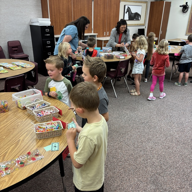 Mustang Market Attendance Bucks