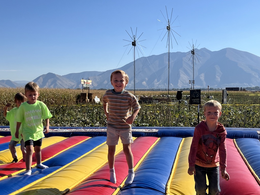 Kindergarten Field Trip to Glen Rays Pumpkin Patch