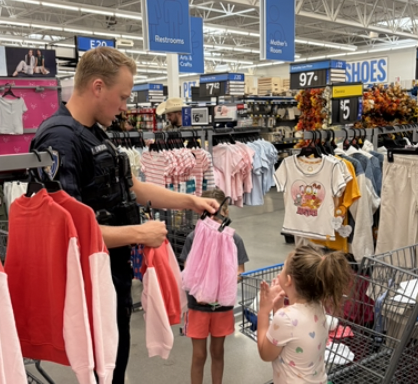 Cop shopping with kids