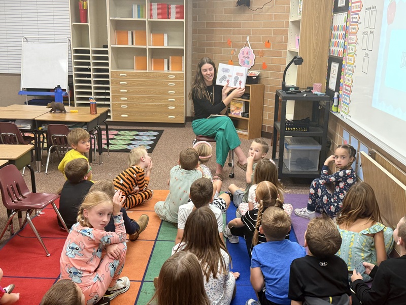 Miss Muir Reading