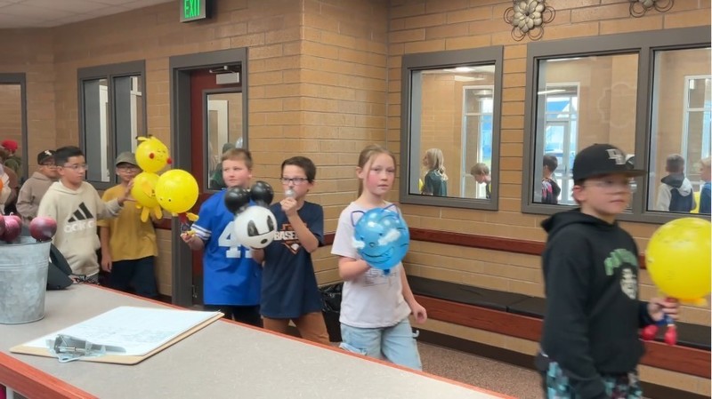5th grade balloon parade