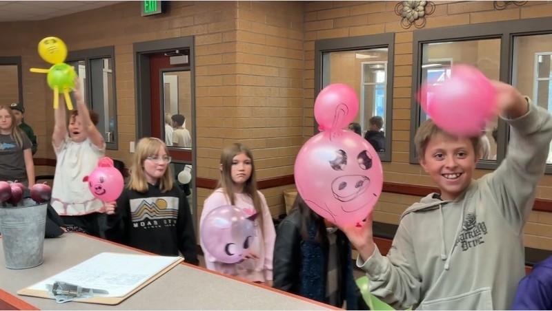 5th grade balloon parade