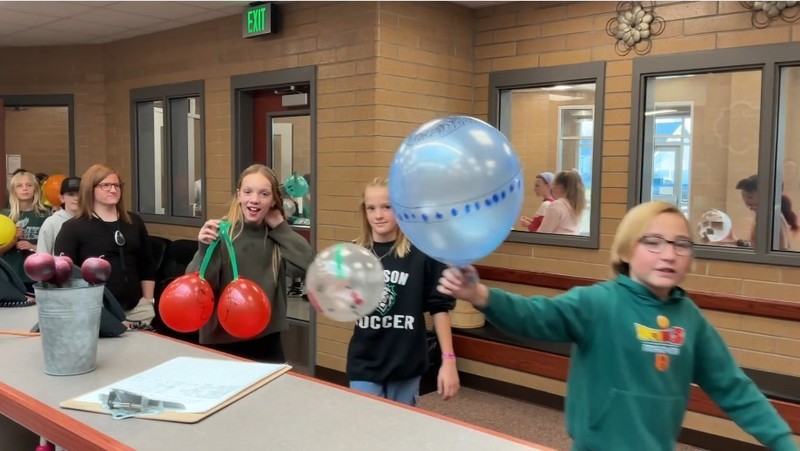 5th grade balloon parade