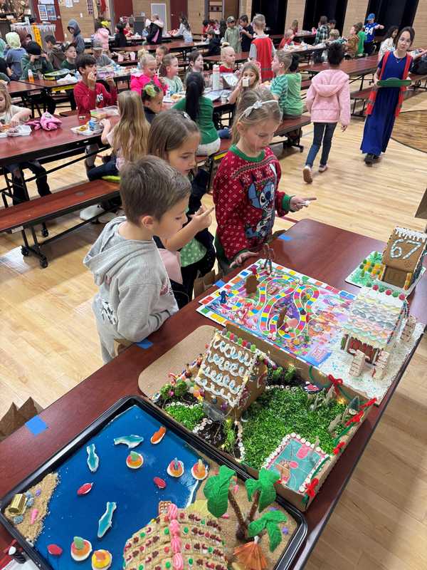 gingerbread house contest
