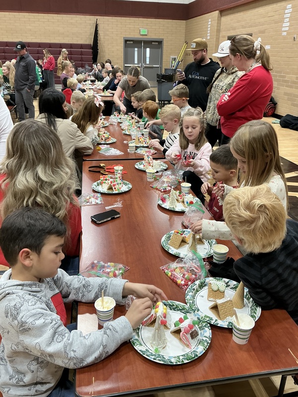 1st grade gingerbread houses