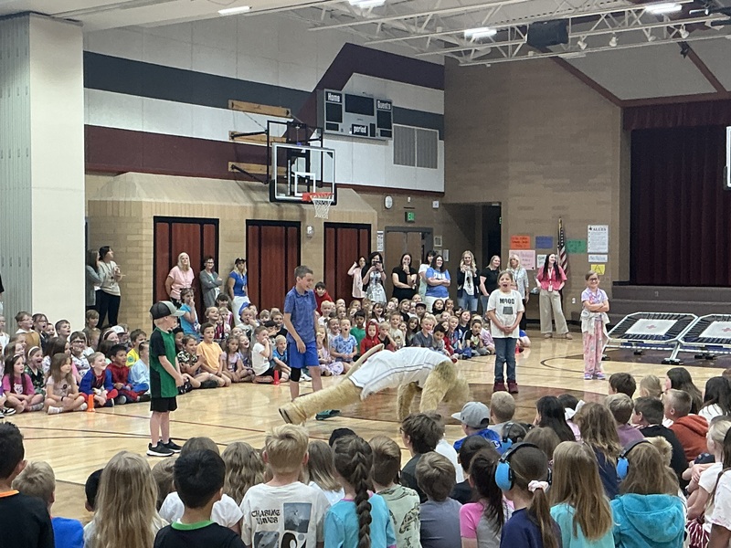 BYU Dunk team assembly