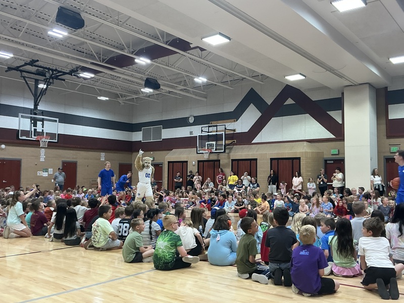 BYU Dunk team assembly