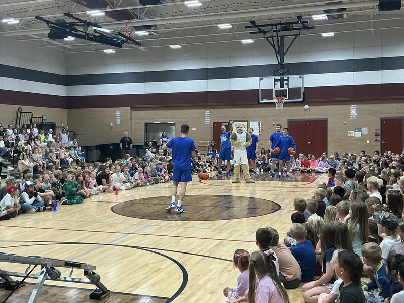 BYU Dunk team assembly