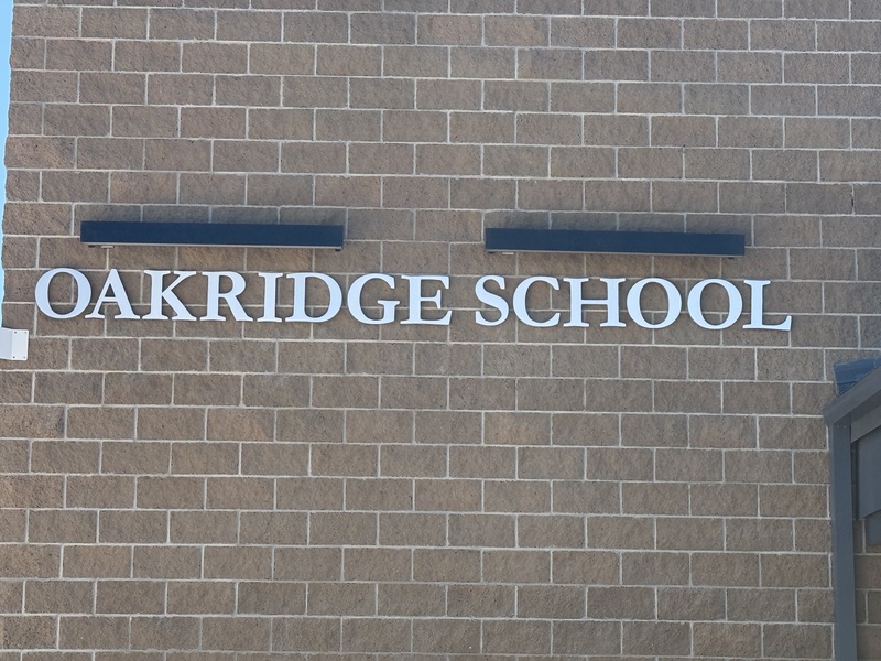 Oakridge School