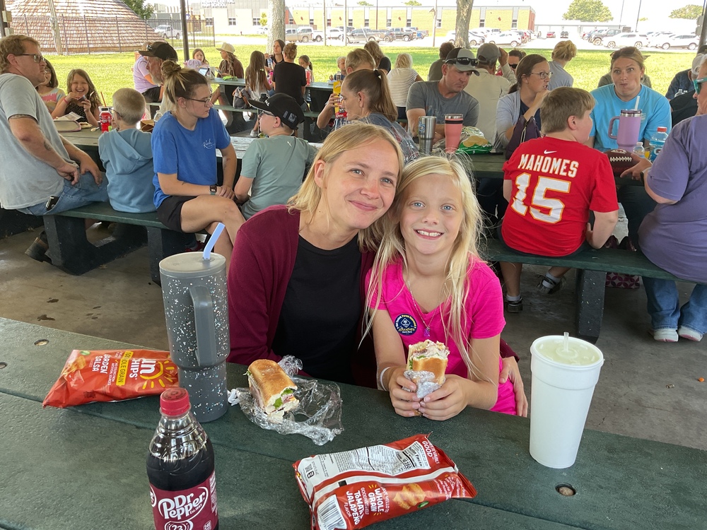 Enjoying lunch at Picnic with Pals
