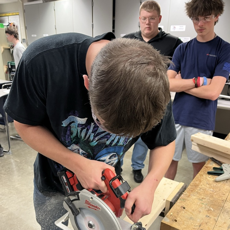 circular saw 
