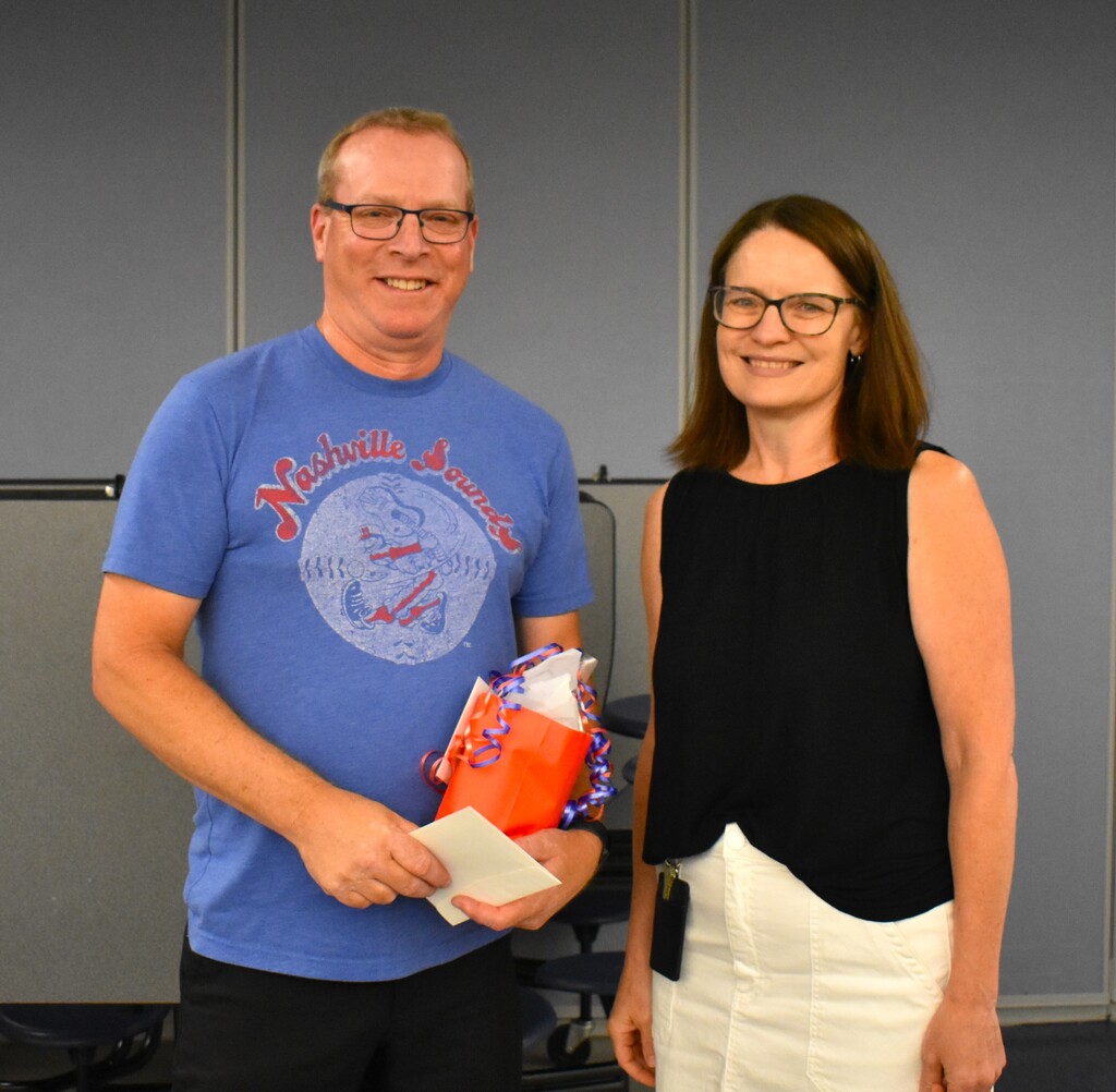 Gary Beutler Retires after 34 years at New Glarus School District 