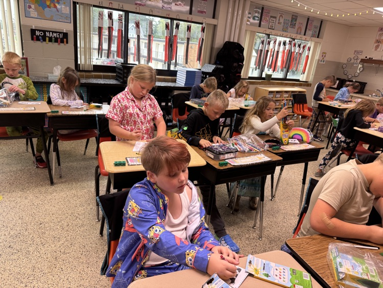 Today 2nd graders in Mrs.Conway's class enjoyed a visit from the Chickasaw County Farm Bureau's Agriculture in the Classroom Educator!