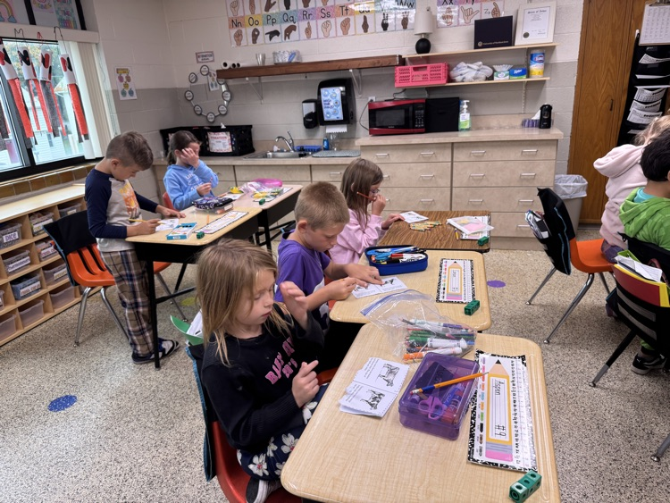 Today 2nd graders in Mrs.Conway's class enjoyed a visit from the Chickasaw County Farm Bureau's Agriculture in the Classroom Educator!