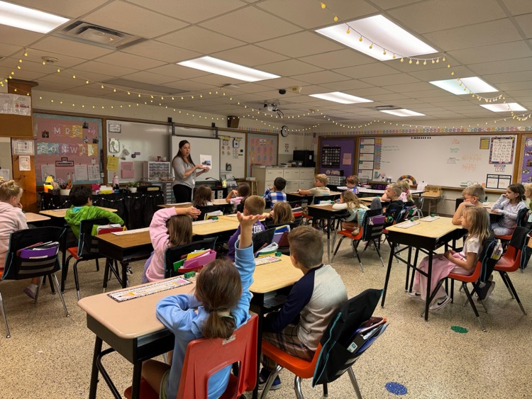 Today 2nd graders in Mrs.Conway's class enjoyed a visit from the Chickasaw County Farm Bureau's Agriculture in the Classroom Educator!