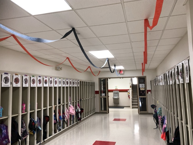 New Hampton Elementary is showing off their Chickasaw Spirit during Homecoming Week! Go Chickasaws!