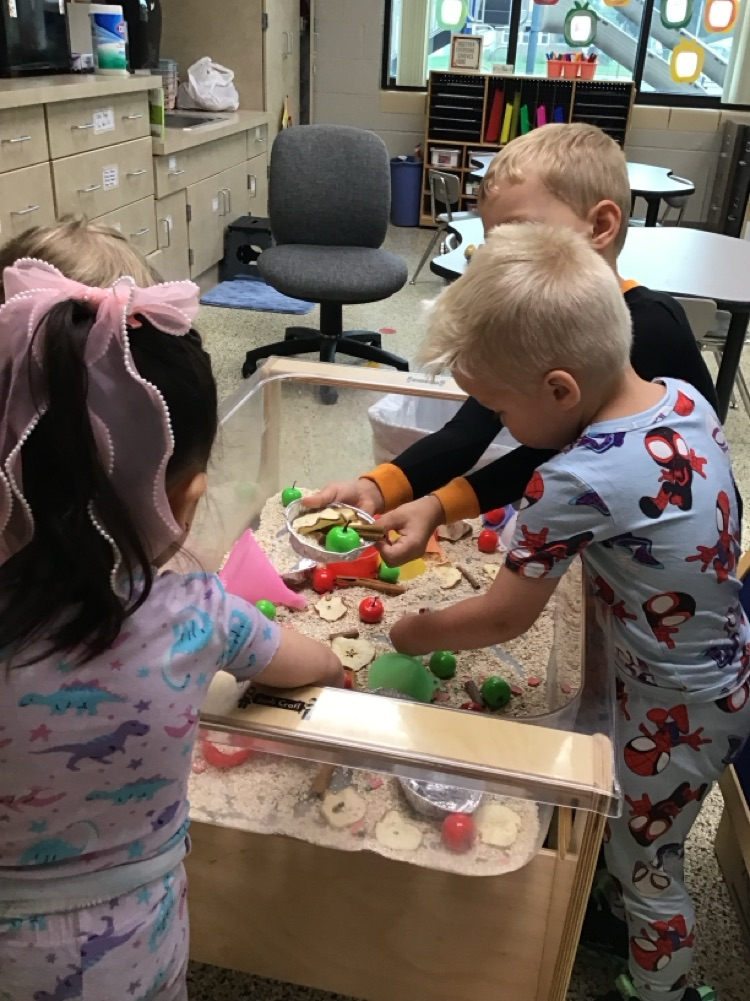 Our three year old preschool class had a great time exploring apples