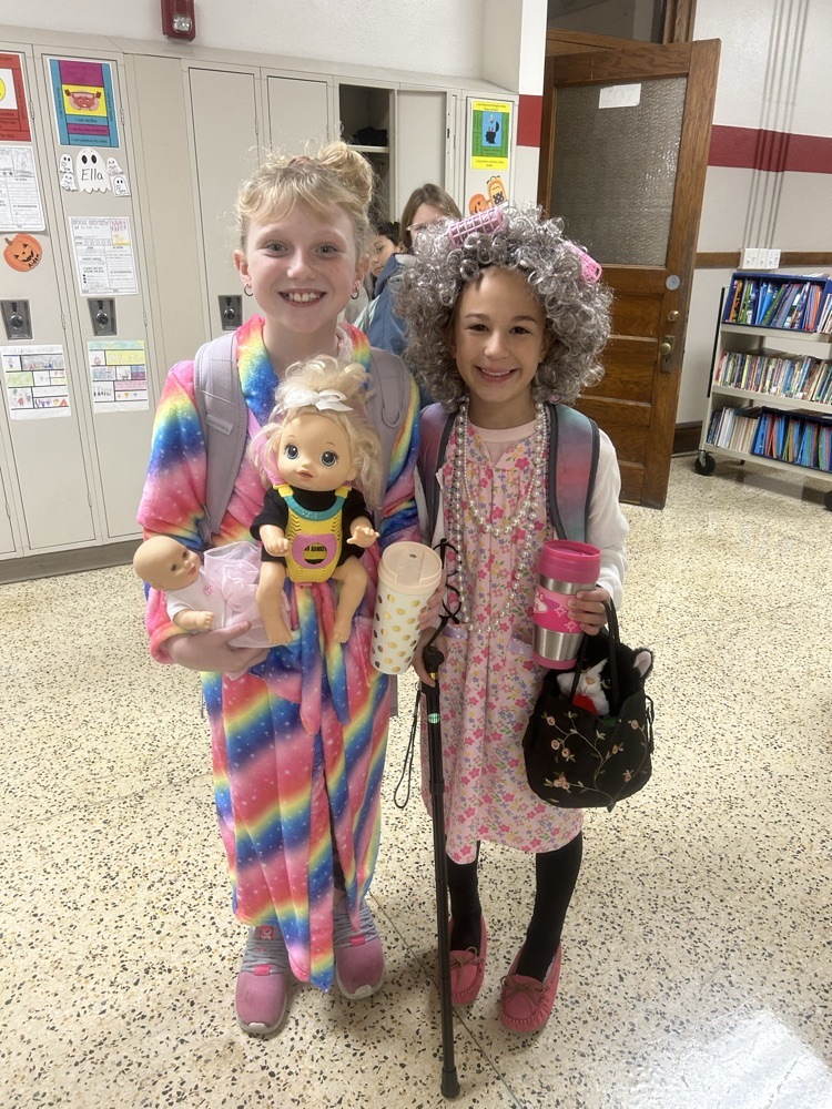 4th Grade got into the Halloween Spirit!