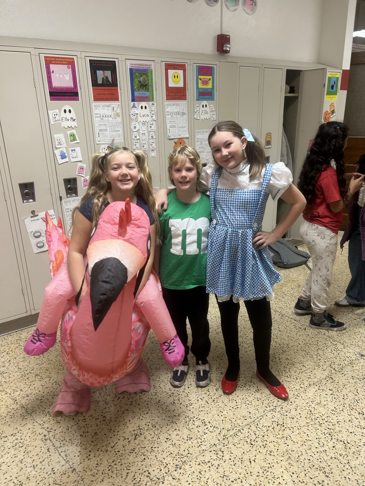 4th Grade got into the Halloween Spirit!