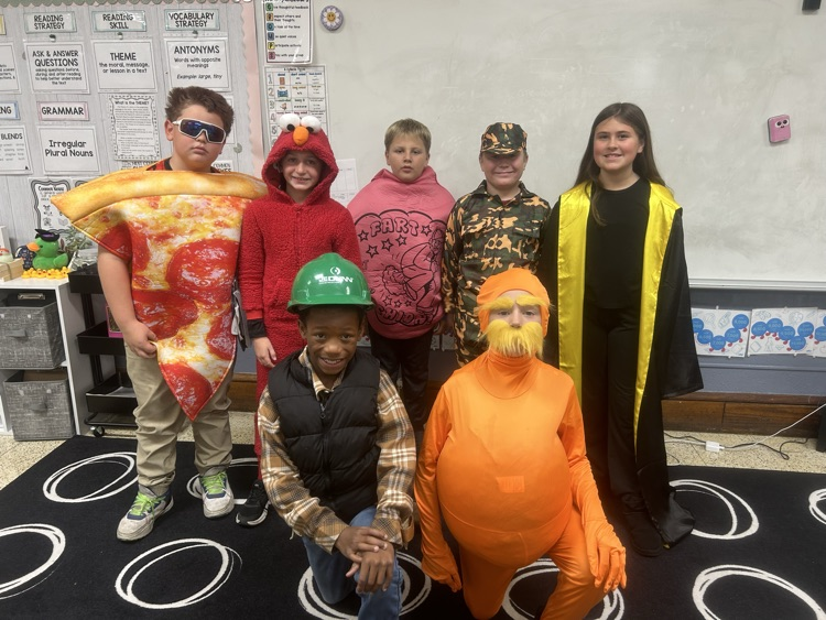 4th Grade got into the Halloween Spirit!
