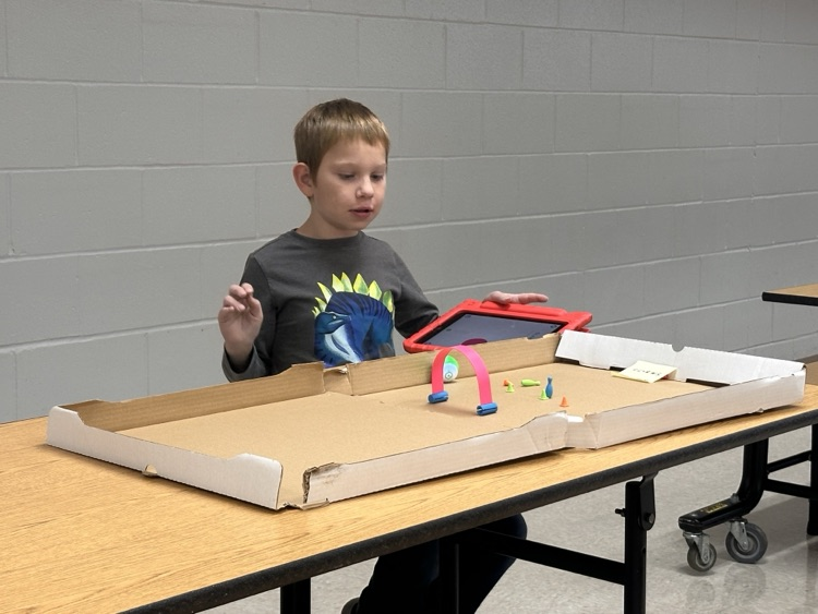 4th graders are experimenting with Spherominis in Computer Science class.