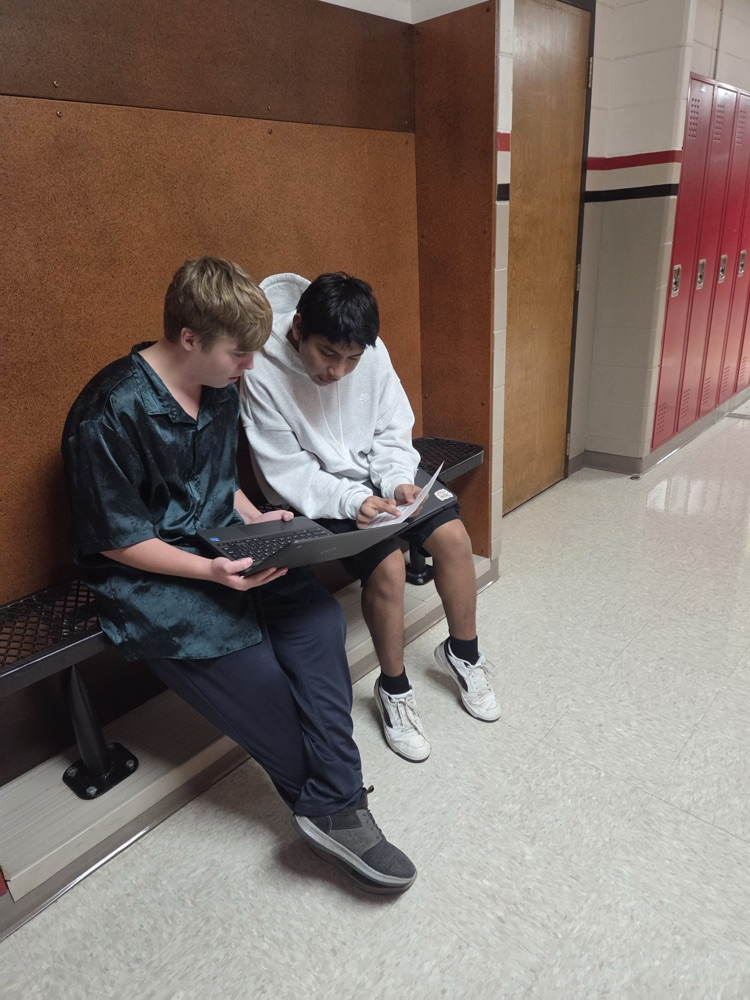 Students in Mrs. Macon's Spanish I classes created questions and answers based on their class stories. They then read their information aloud with a partner, interview style, as their speaking assessment. 