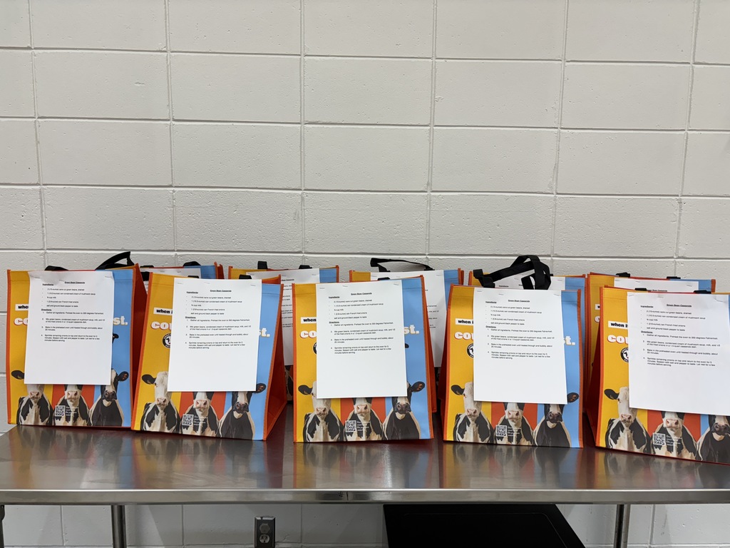 Mrs. Schmitt's Food Production Class put together "Recipes in a Bag" for the Chickasaw Pride Pantry.