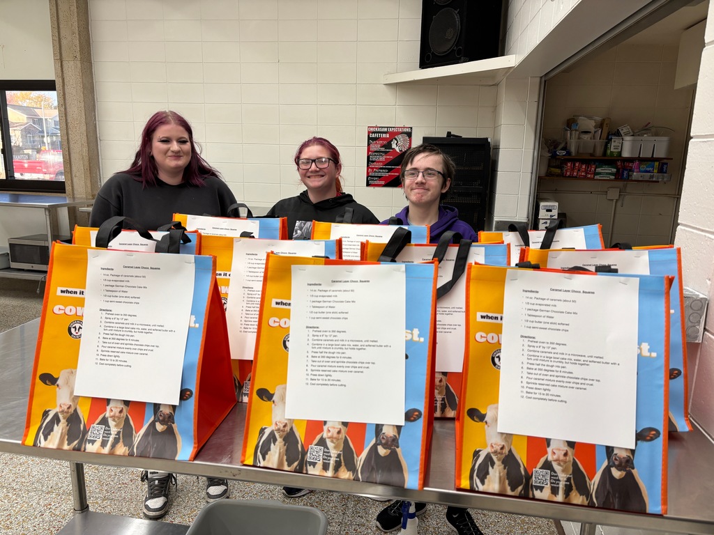 Mrs. Schmitt's Food Production Class put together "Recipes in a Bag" for the Chickasaw Pride Pantry.