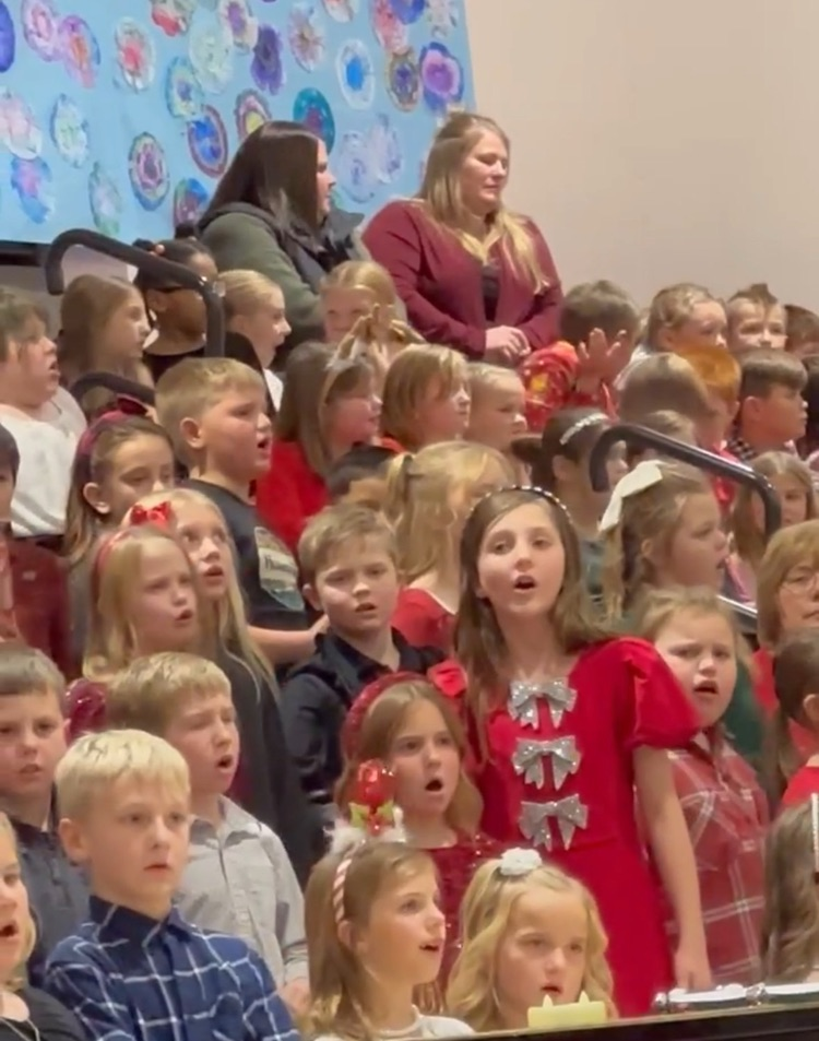 The Elementary Christmas Concert happened last Monday night and it was FUN!! The kids gave it all they had and looked like they were enjoying themselves! 