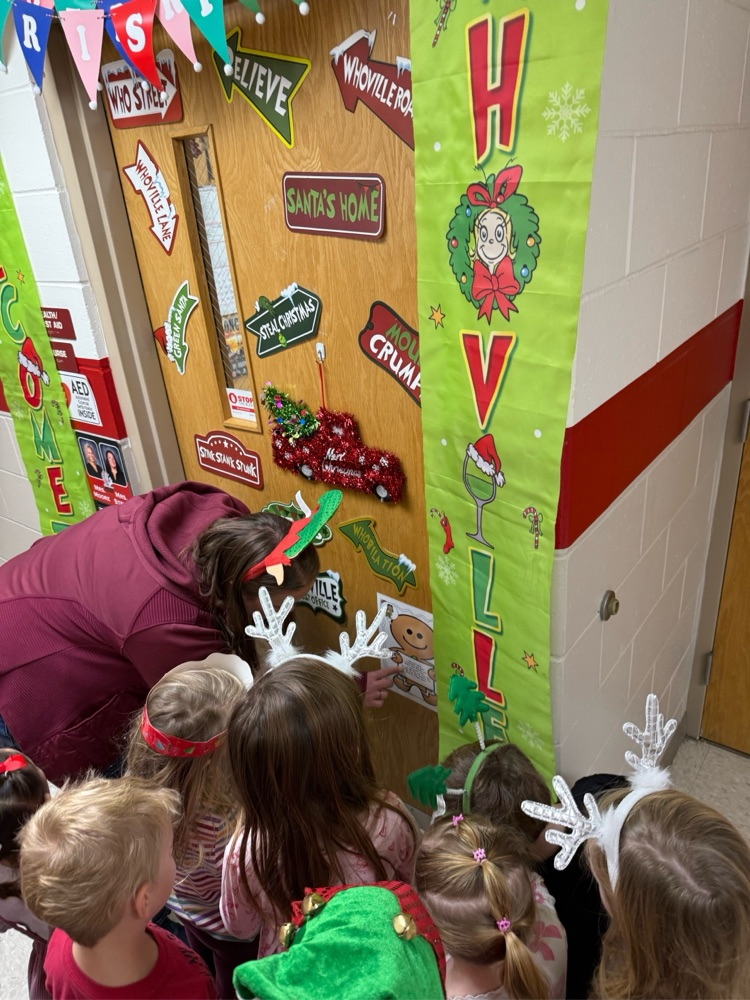 From "Elves Off the Shelf" to all things Gingerbread, the students in Mrs. Knutson's Preschool class have had a fun and memorable December! Wishing everyone Happy Holidays! 