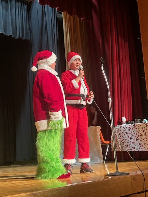 On December 22, Mrs. Throndson’s homeroom performed a readers’ theater for fellow 4th graders and their families. The kids knocked it out of the park! 