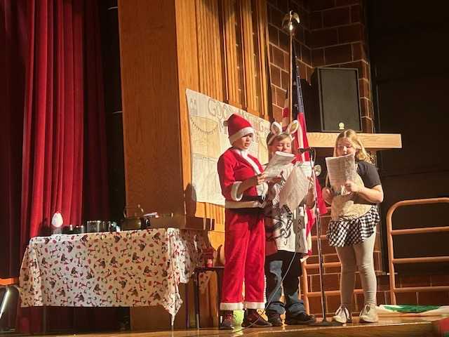 On December 22, Mrs. Throndson’s homeroom performed a readers’ theater for fellow 4th graders and their families. The kids knocked it out of the park! 