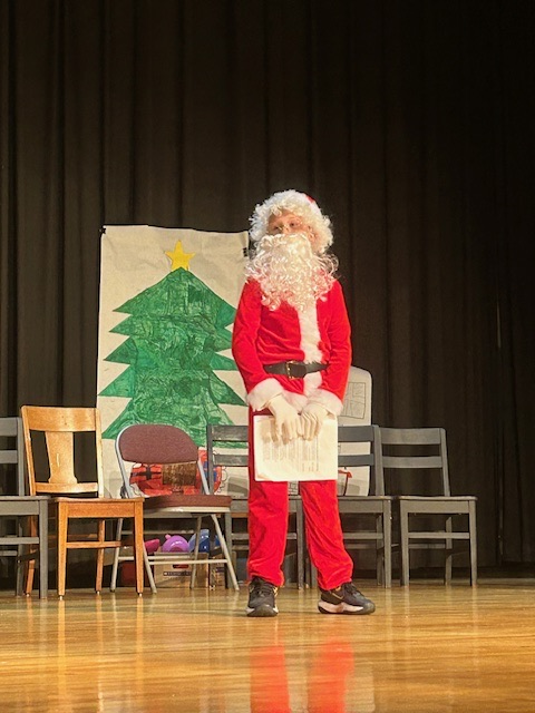 On December 22, Mrs. Conary’s homeroom shared a readers’ theater performance with fellow 4th graders and their families. The audience loved it—future actors and actresses for sure! IMG_8036.jp