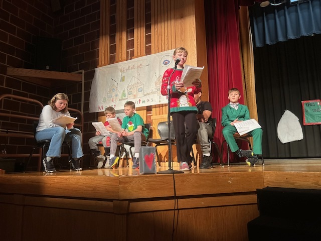 On December 22, Mrs. Conary’s homeroom shared a readers’ theater performance with fellow 4th graders and their families. The audience loved it—future actors and actresses for sure! IMG_8036.jpg