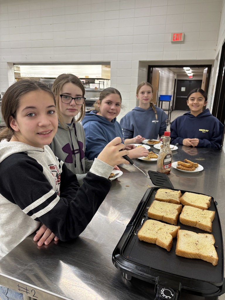 7th Grade FCS was busy with their last lab of the semester making French Toast. They stuffed themselves with golden French toast dripping with syrup. I tried not to help very much to see what they have learned doing labs this semester. They did a great job! 