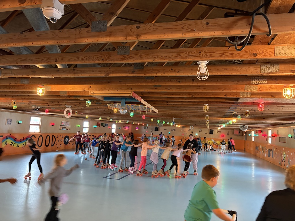 Third grade went roller skating for their 2nd Quarter Activity. The students always love going skating! Thank you to Pete and Dixie for hosting us. Also thanks to all who support our School Carnival as it pays for the students’ skating fees. We appreciate all the support!