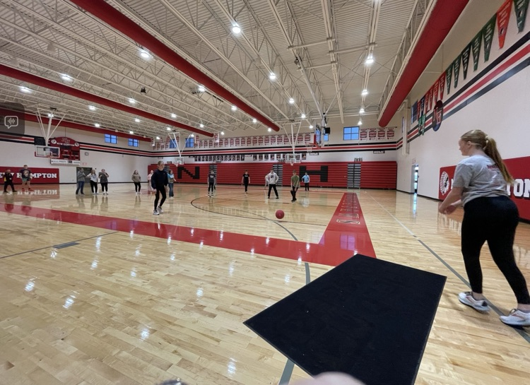 7th graders enjoyed our stay back afternoon at school for our quarter activity! Modified kickball, balloon volleyball, bracelet making, BINGO and a movie helped us celebrate our positive behavior this quarter!