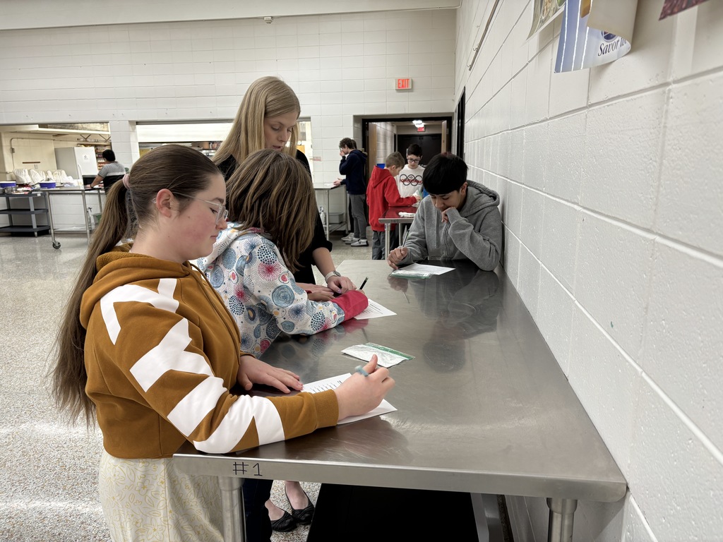 Mrs. Schmitt had a student teacher from ISU at the beginning of the semester through the first week of March. Whitney Tegtmeier is originally from Sumner and is a senior at Iowa State University. Tegtmeier has been learning classroom management, curriculum, how to do food labs and so much more. Let's hope she still wants to be a teacher after teaching high school! Mrs. Schmitt said,"She is doing an amazing job and I am learning from her just as much as she is learning from me."